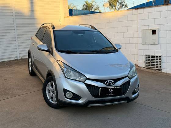 HYUNDAI HB20X 1.6 16V PREMIUM FLEX 4P AUTOMÁTICO